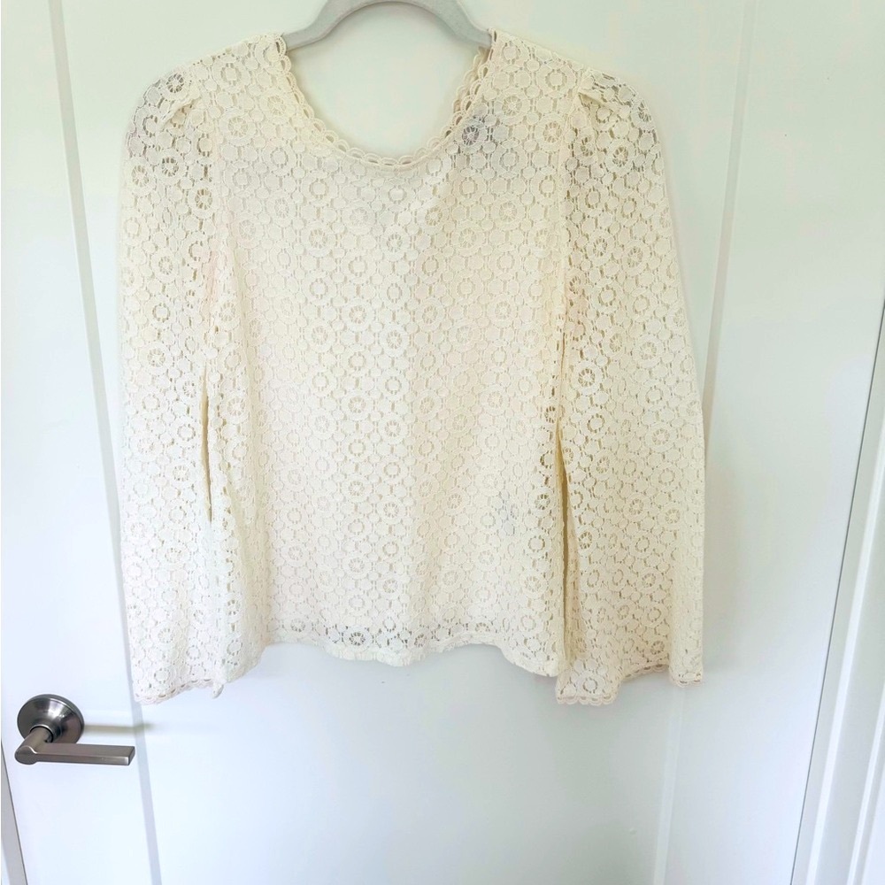 Banana Republic Cream Lace  Flare Sleeves Blouse